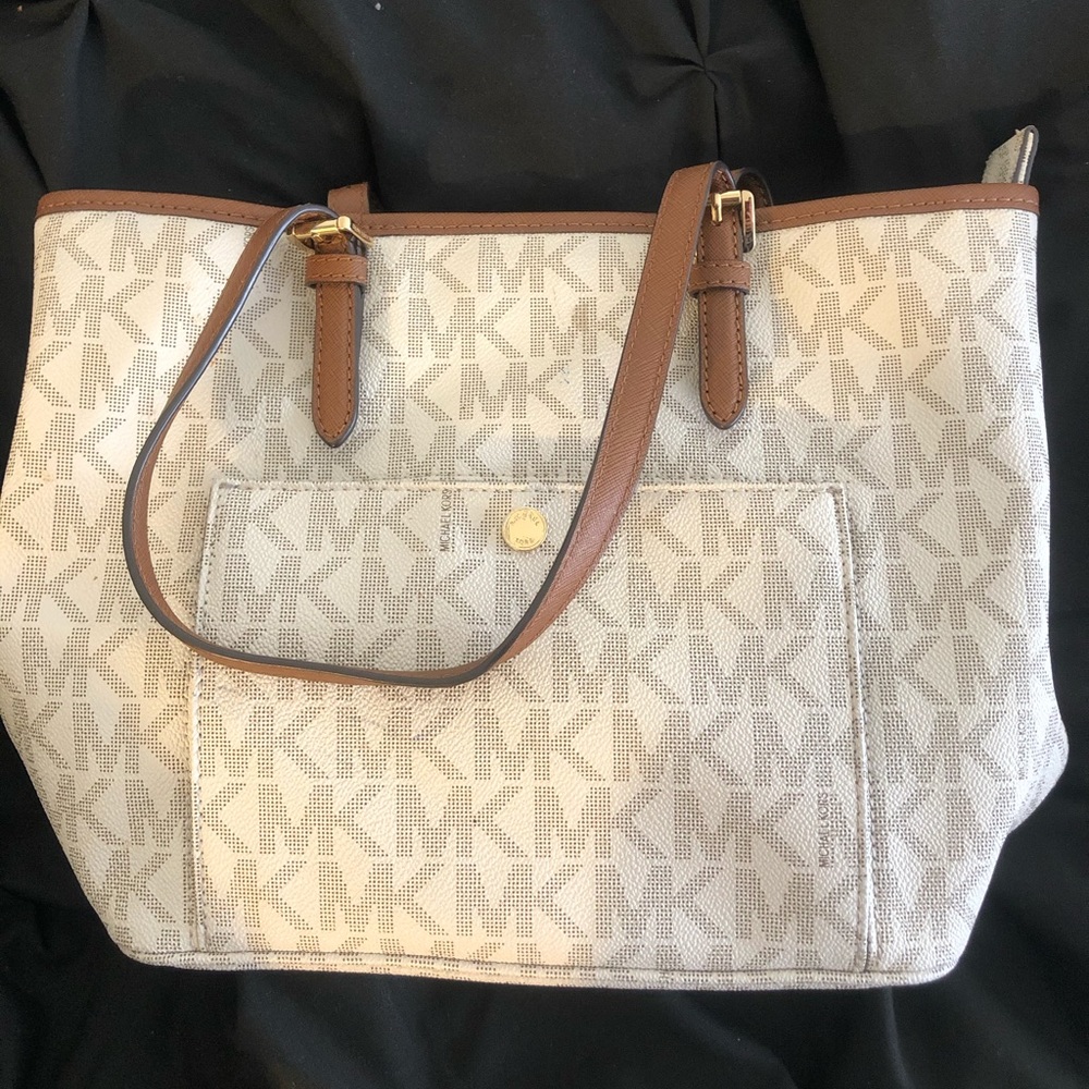 Michael Kors purse!!